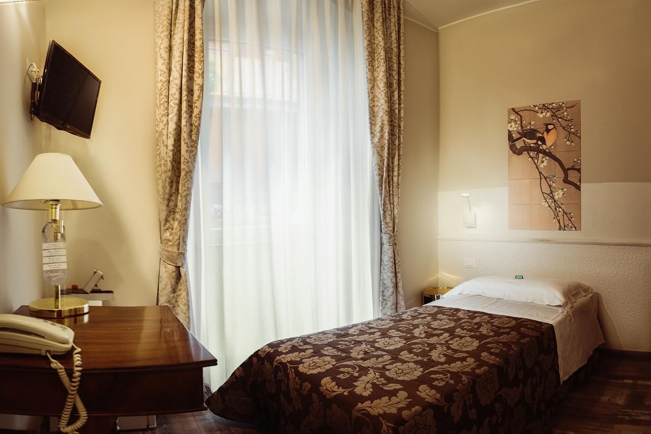 Albergo Al Viale Триест Экстерьер фото